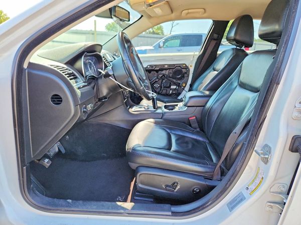 2017 CHRYSLER 300