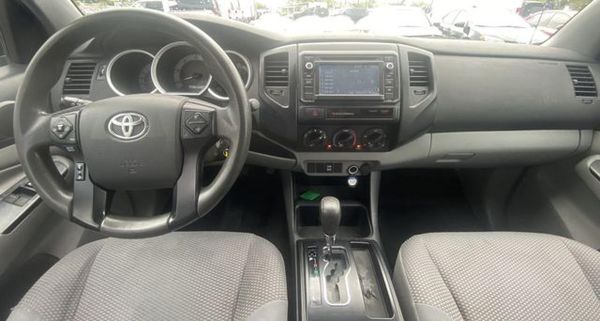 2015 TOYOTA TACOMA