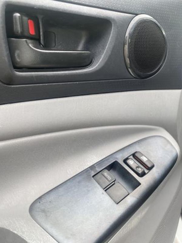 2015 TOYOTA TACOMA