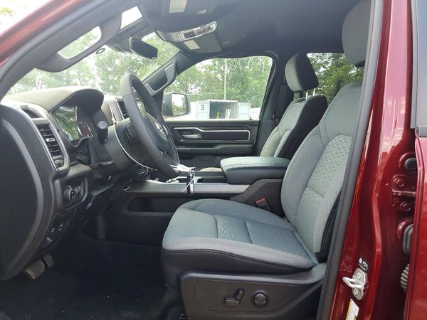 2026 RAM 1500 Big Horn/Lonestar
