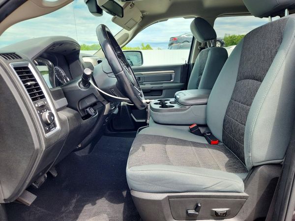 2019 RAM 1500 CLASSIC SLT