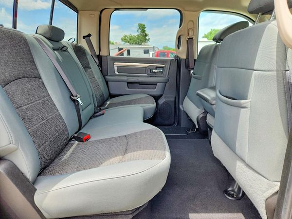 2019 RAM 1500 CLASSIC SLT