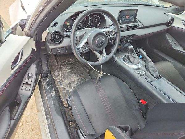 2018 MAZDA MX-5 MIATA Club (Hard Top)