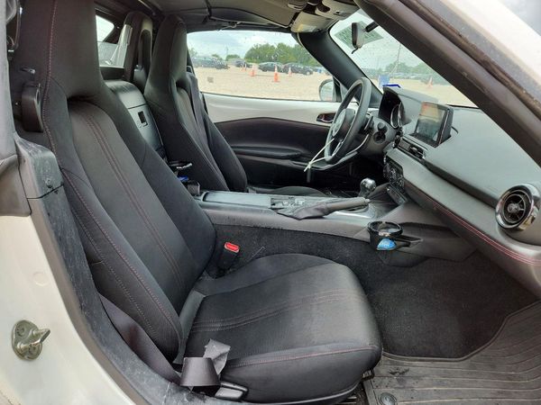 2018 MAZDA MX-5 MIATA Club (Hard Top)