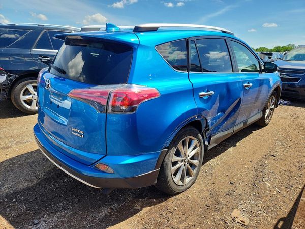 2016 TOYOTA RAV4
