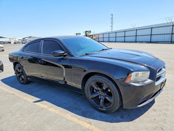 2014 DODGE CHARGER SE