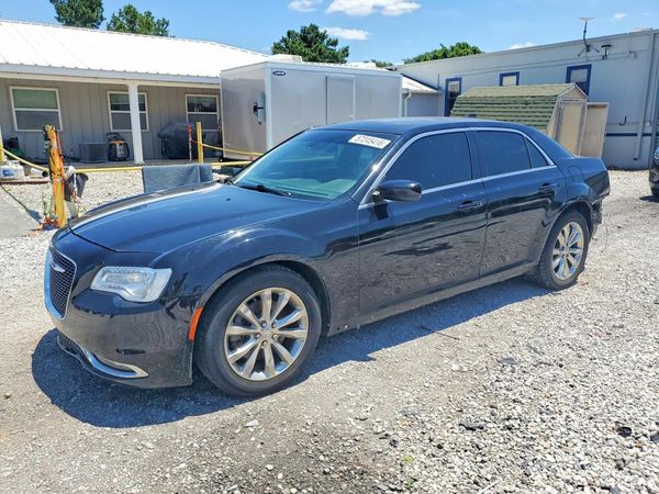 2016 CHRYSLER 300
