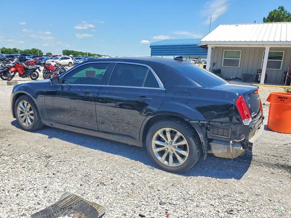 2016 CHRYSLER 300