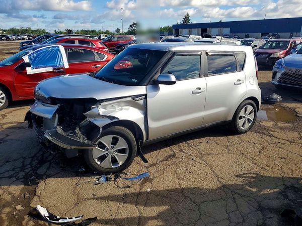 2016 KIA SOUL