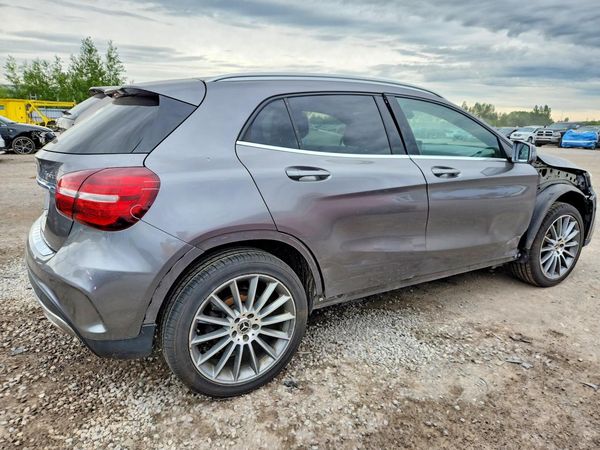 2018 MERCEDES-BENZ GLA GLA250-4M