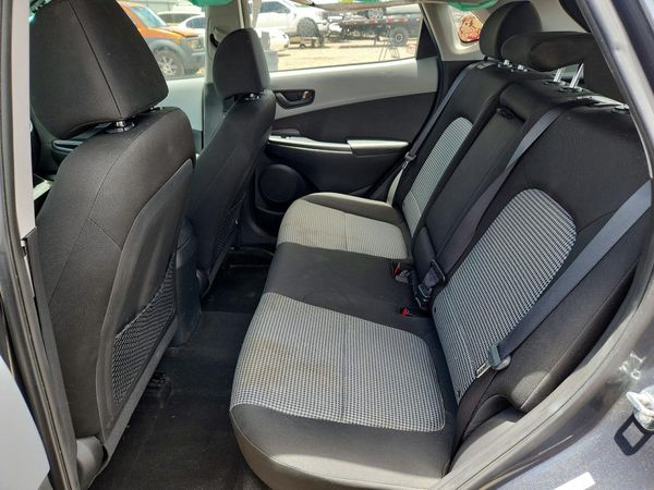 2019 HYUNDAI KONA SE