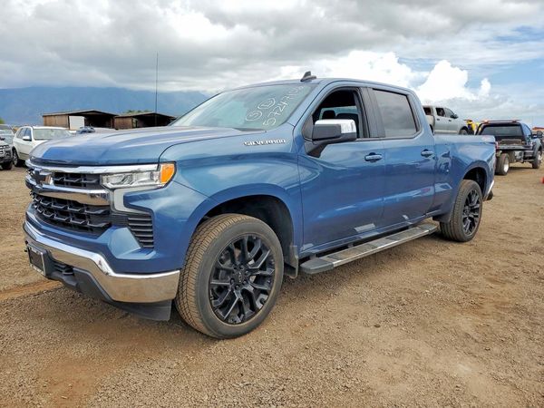 2024 CHEVROLET SILVERADO LT — Front 3/4