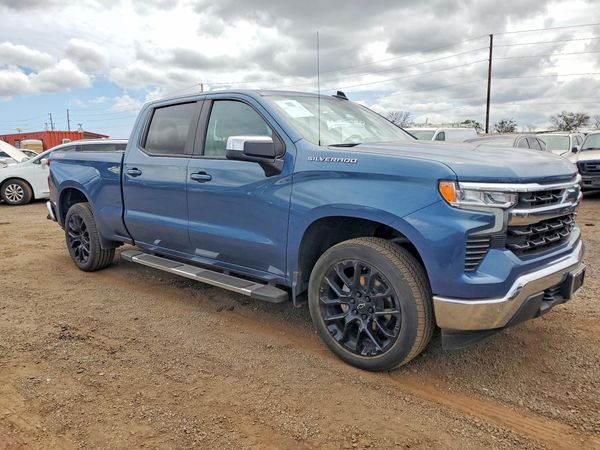 2024 CHEVROLET SILVERADO LT — Passenger 3/4