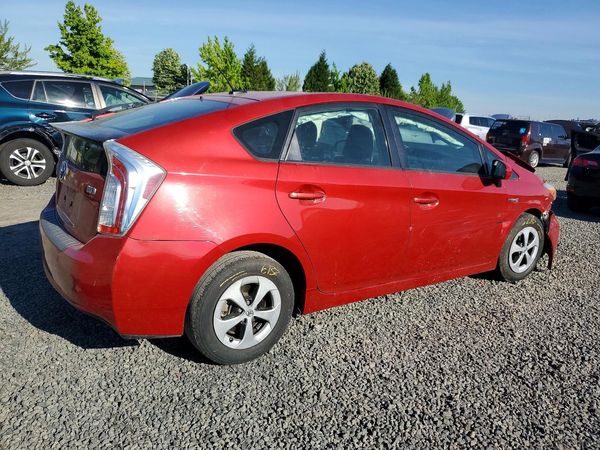 2014 TOYOTA PRIUS