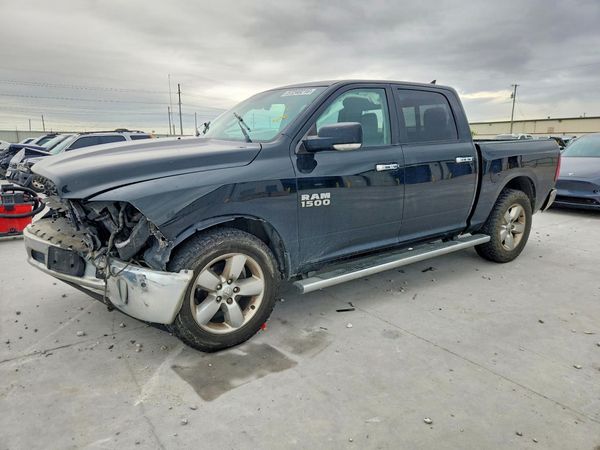 2017 RAM 1500 SLT