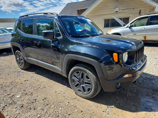 2020 JEEP RENEGADE SPORT — Passenger 3/4