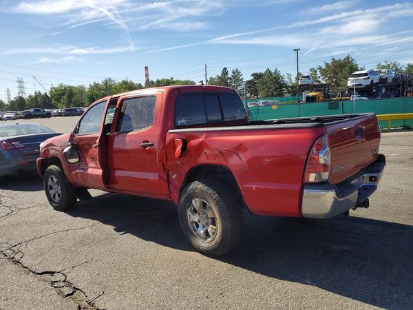 2015 TOYOTA TACOMA Delux Grade