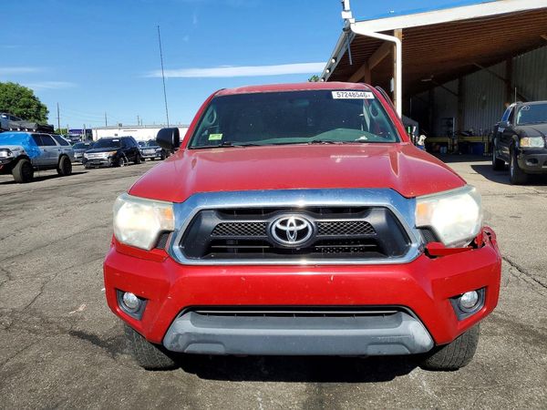 2015 TOYOTA TACOMA Delux Grade