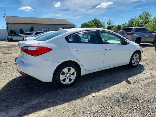 2016 KIA FORTE