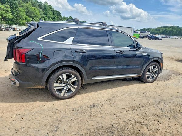 2022 KIA SORENTO