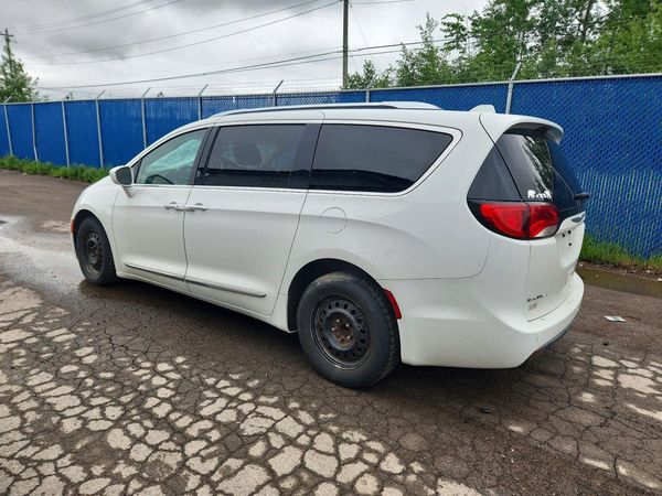 2017 CHRYSLER PACIFICA Touring L Plus
