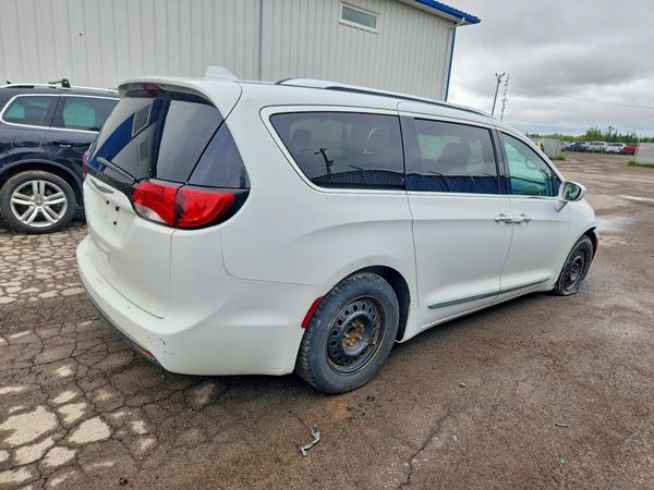 2017 CHRYSLER PACIFICA Touring L Plus