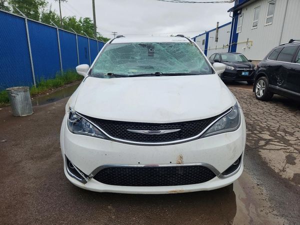 2017 CHRYSLER PACIFICA Touring L Plus