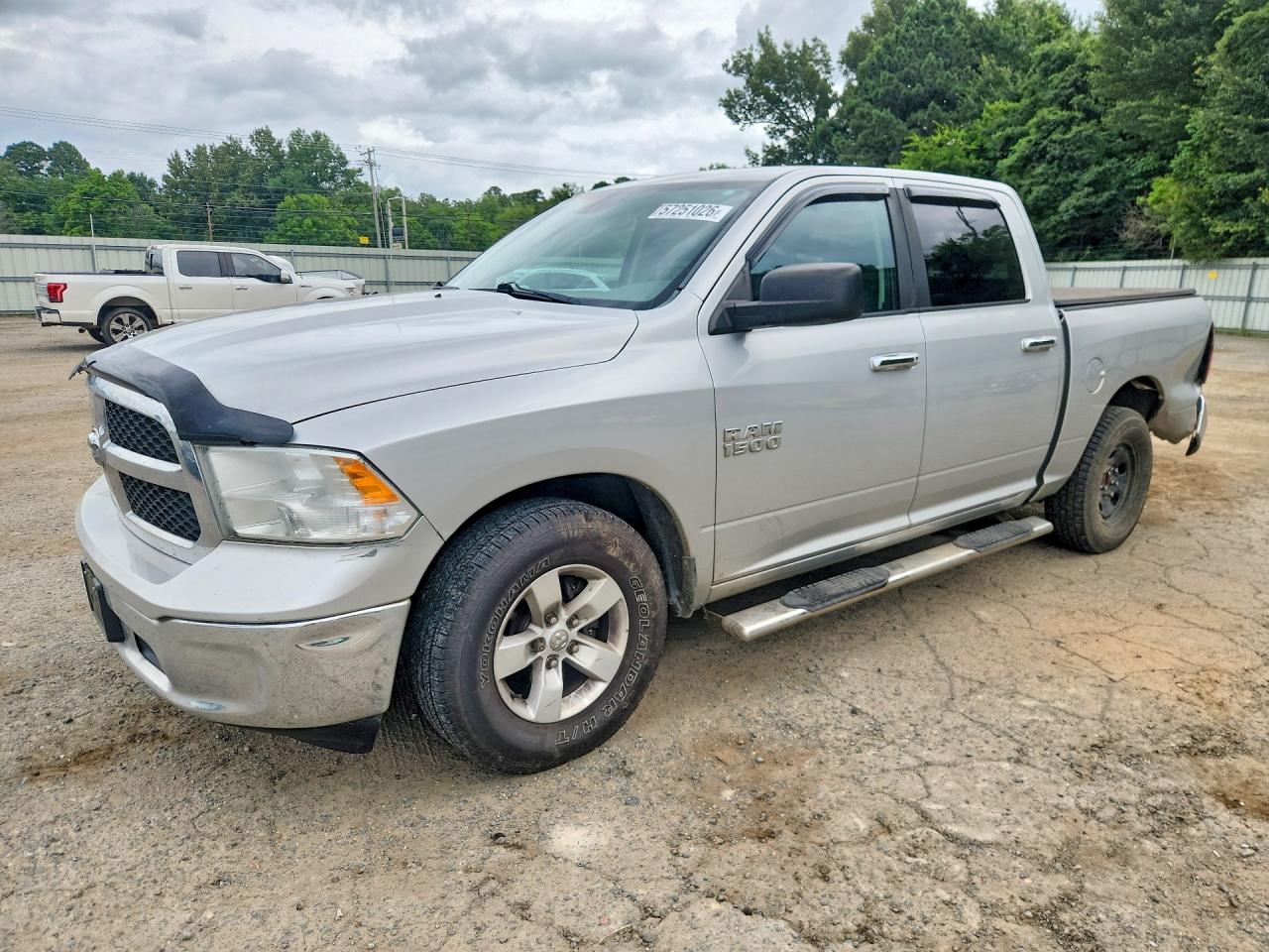 2013 RAM 1500 SLT CREW CAB 4X2