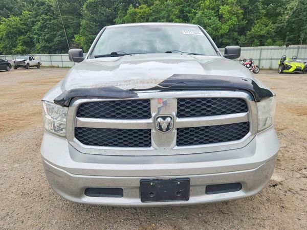 2013 RAM 1500 SLT CREW CAB 4X2