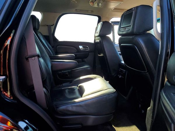 2013 CADILLAC ESCALADE Platinum