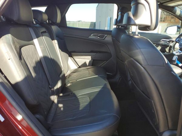 2024 KIA SPORTAGE X-LINE