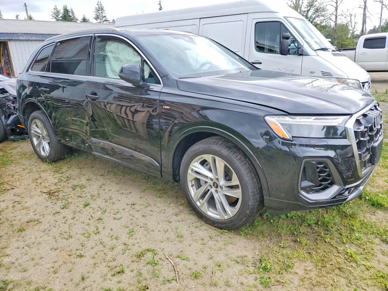 2026 AUDI Q7 quattro Premium