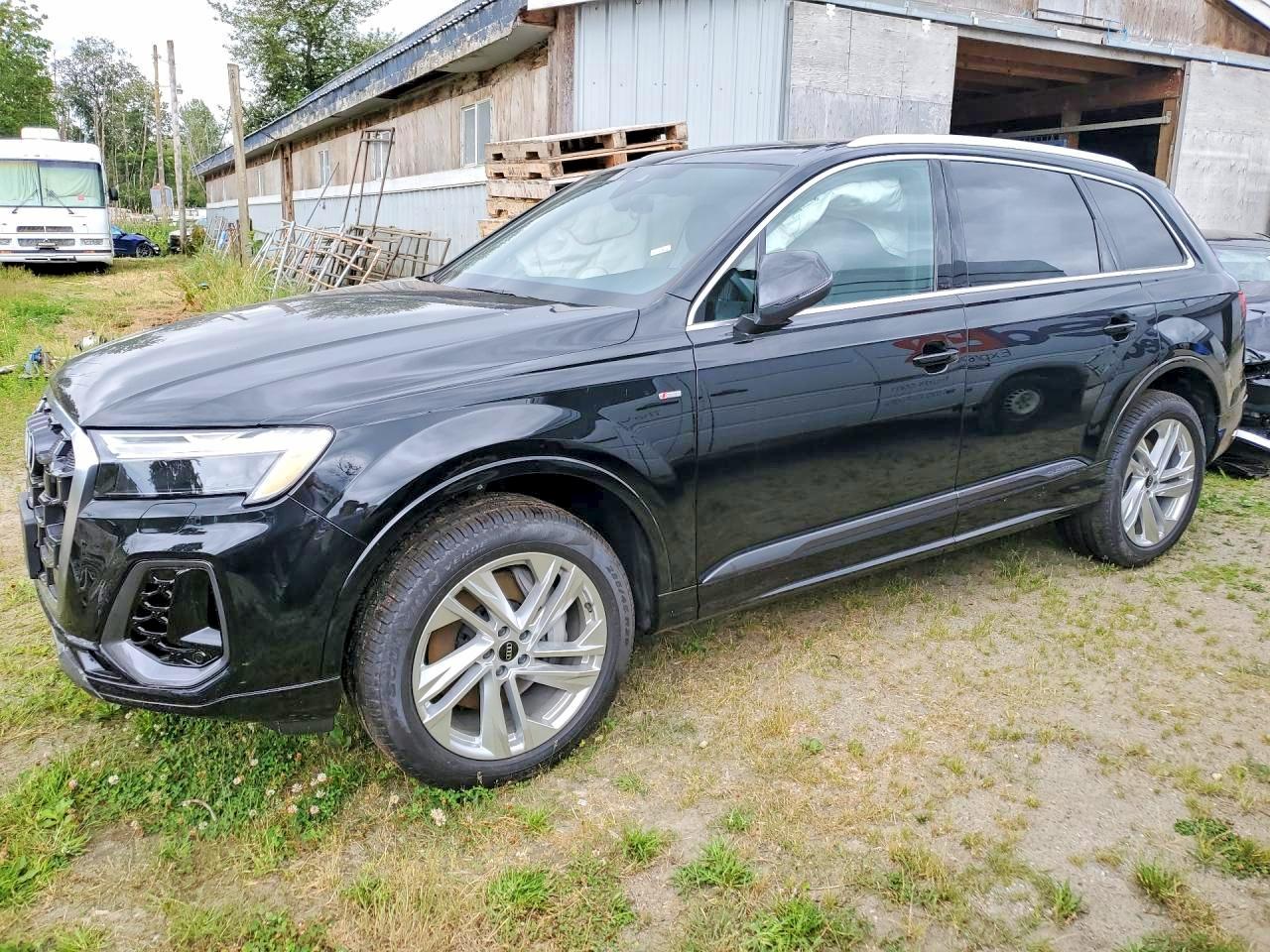2026 AUDI Q7 quattro Premium