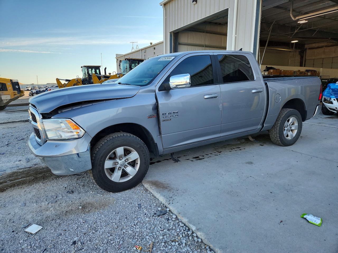 2019 RAM 1500 CLASSIC SLT