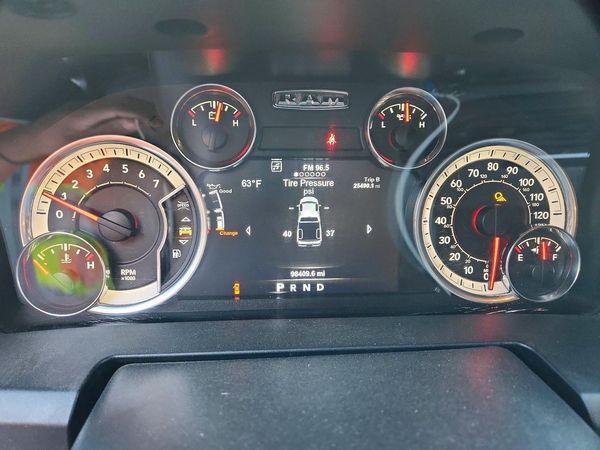 2019 RAM 1500 CLASSIC SLT