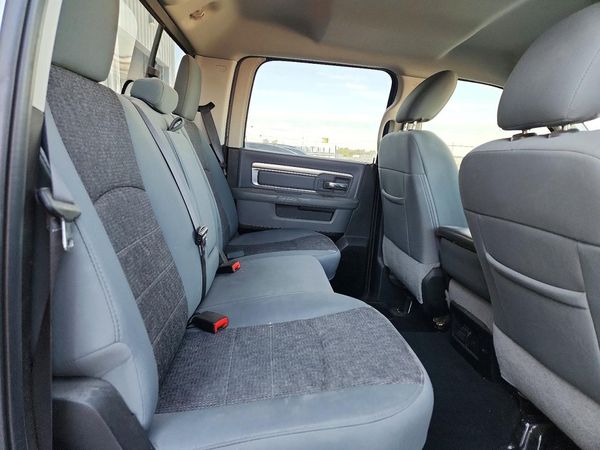 2019 RAM 1500 CLASSIC SLT