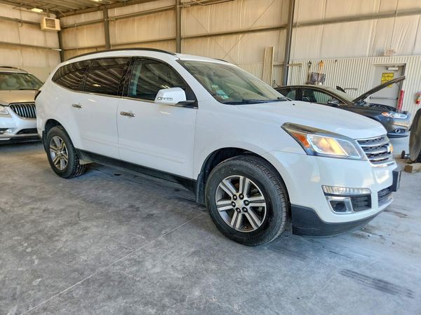 2017 CHEVROLET TRAVERSE 2LT