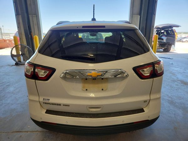 2017 CHEVROLET TRAVERSE 2LT