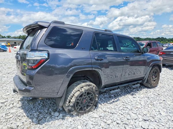 2022 TOYOTA 4RUNNER