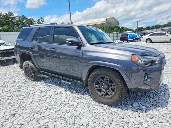 2022 TOYOTA 4RUNNER