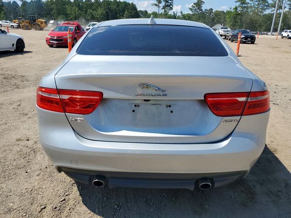 2018 JAGUAR XE