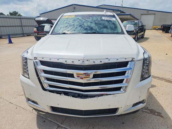 2017 CADILLAC ESCALADE ESV Luxury