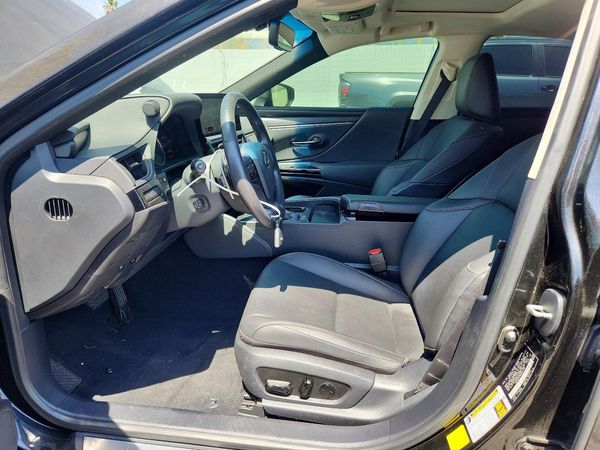 2024 LEXUS ES 300H