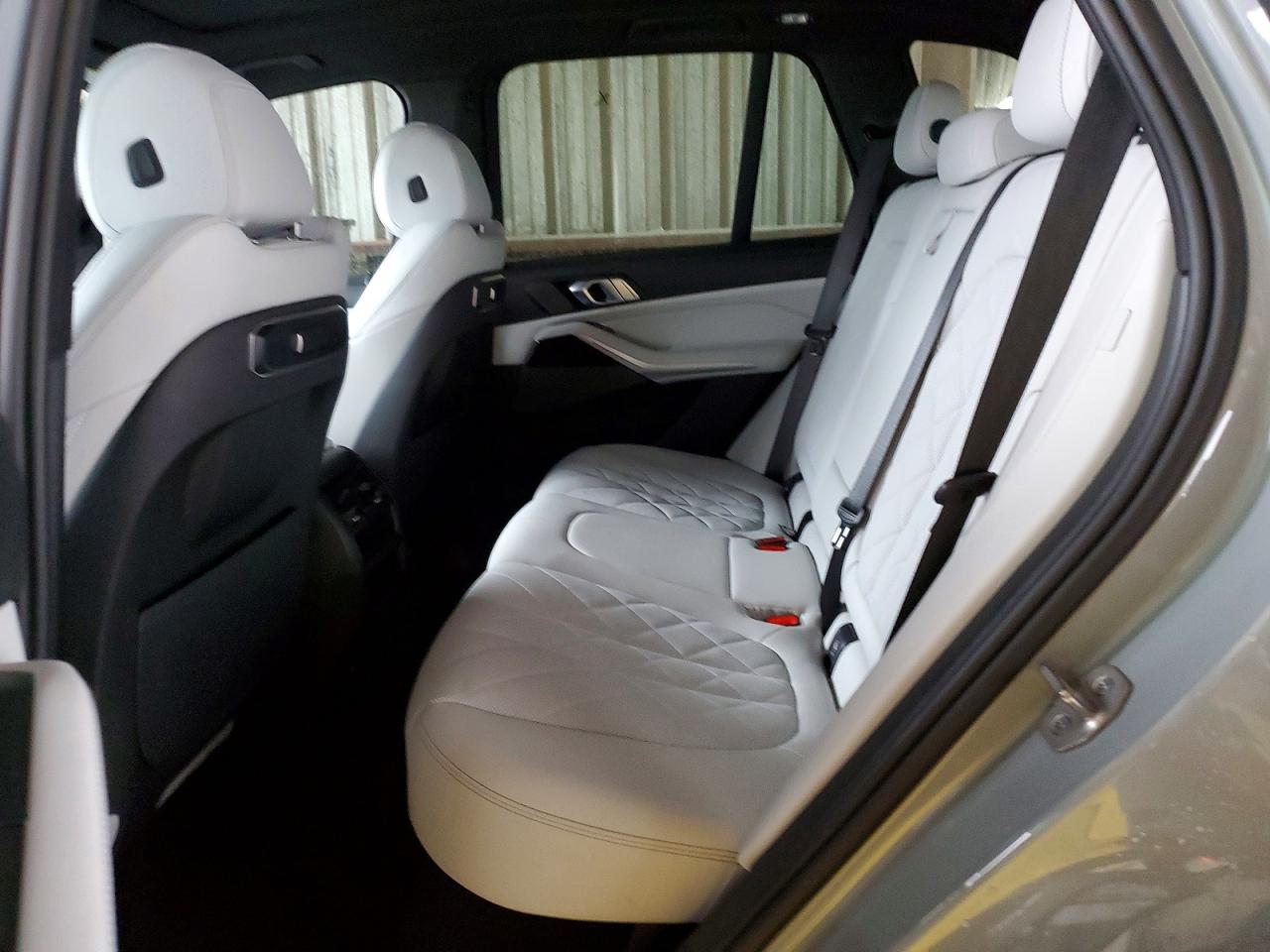 2024 BMW X5 sDrive40i