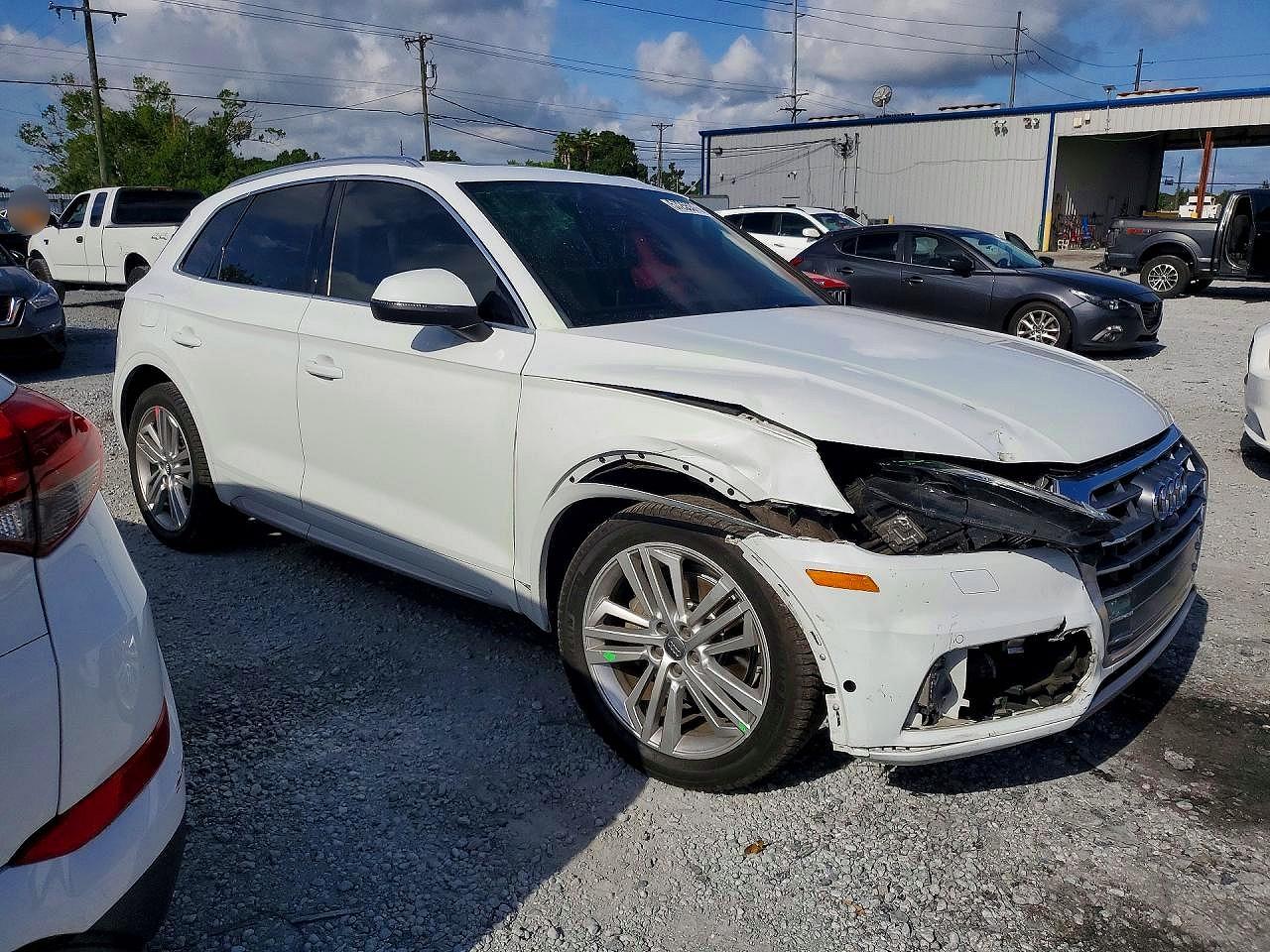 2019 AUDI Q5 quattro Prestige