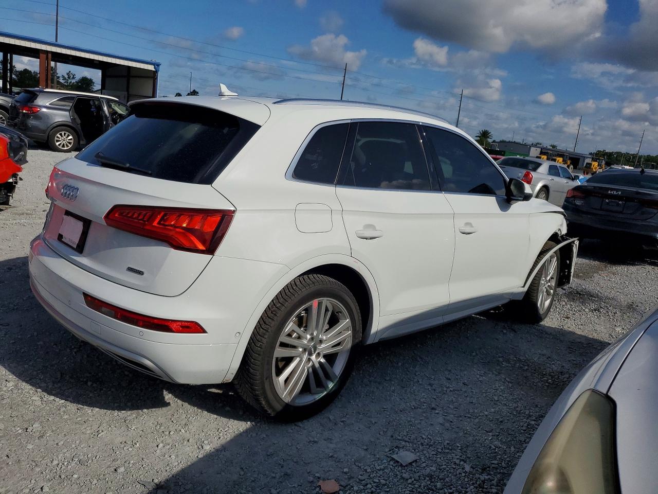 2019 AUDI Q5 quattro Prestige