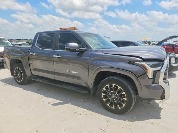 2024 TOYOTA TUNDRA Limited