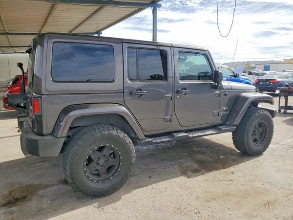 2017 JEEP WRANGLER UNLIMITED SAHARA 4X4