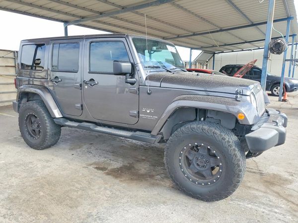 2017 JEEP WRANGLER UNLIMITED SAHARA 4X4