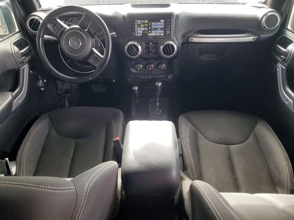 2017 JEEP WRANGLER UNLIMITED SAHARA 4X4